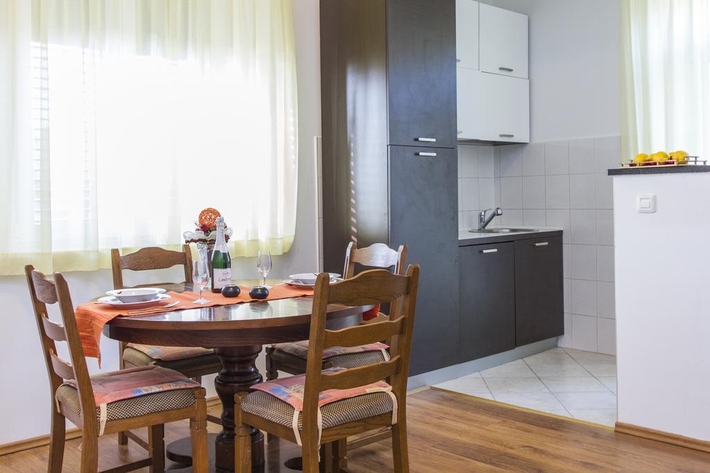 Apartment Amber Koromačno 客房 照片