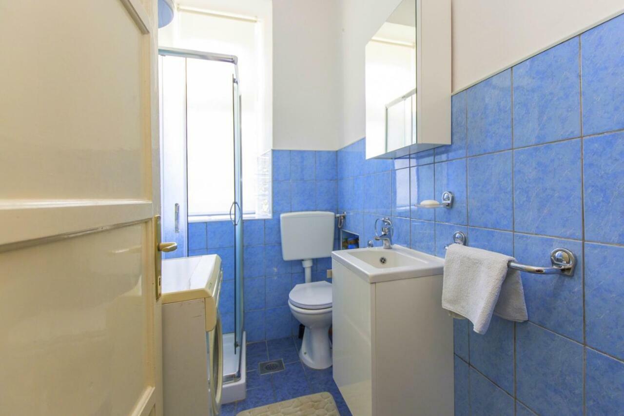 Apartment Amber Koromačno 外观 照片